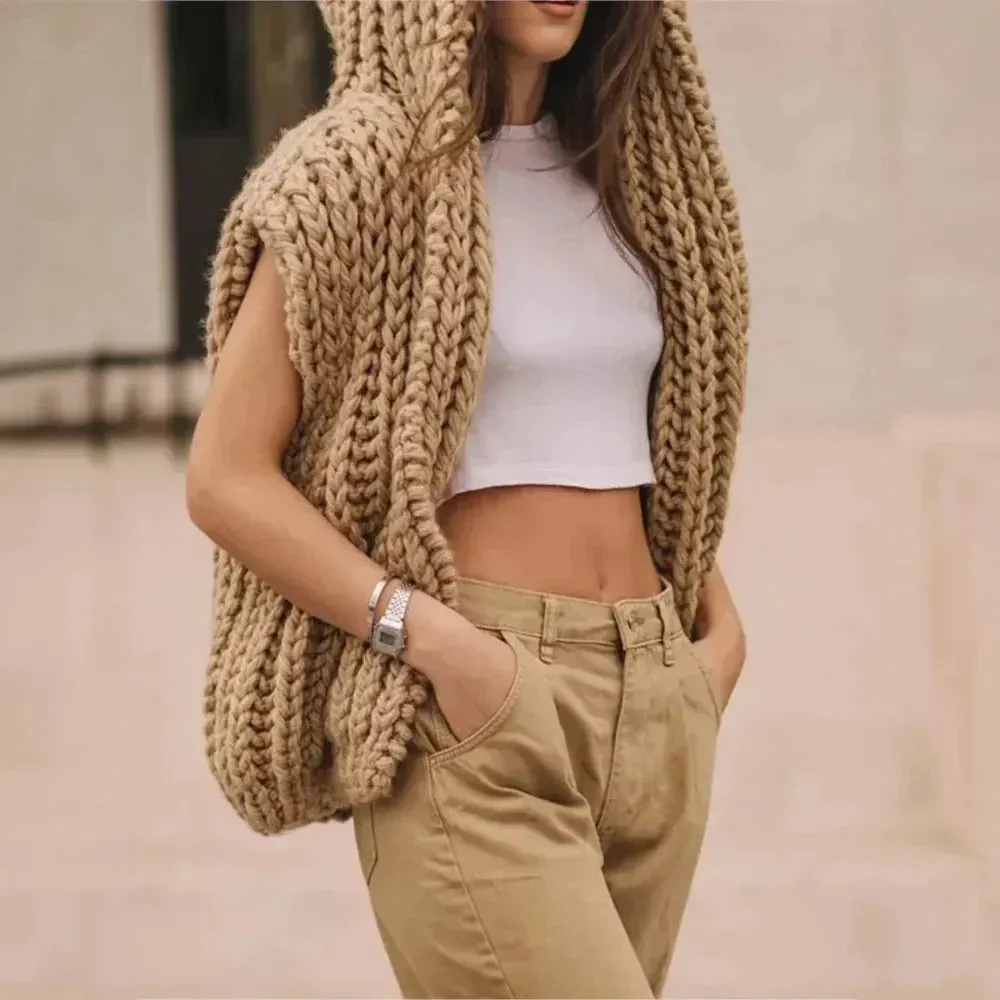 Chunky knit vest with hood - Zoie
