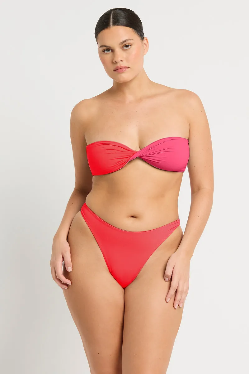 Crista Brief