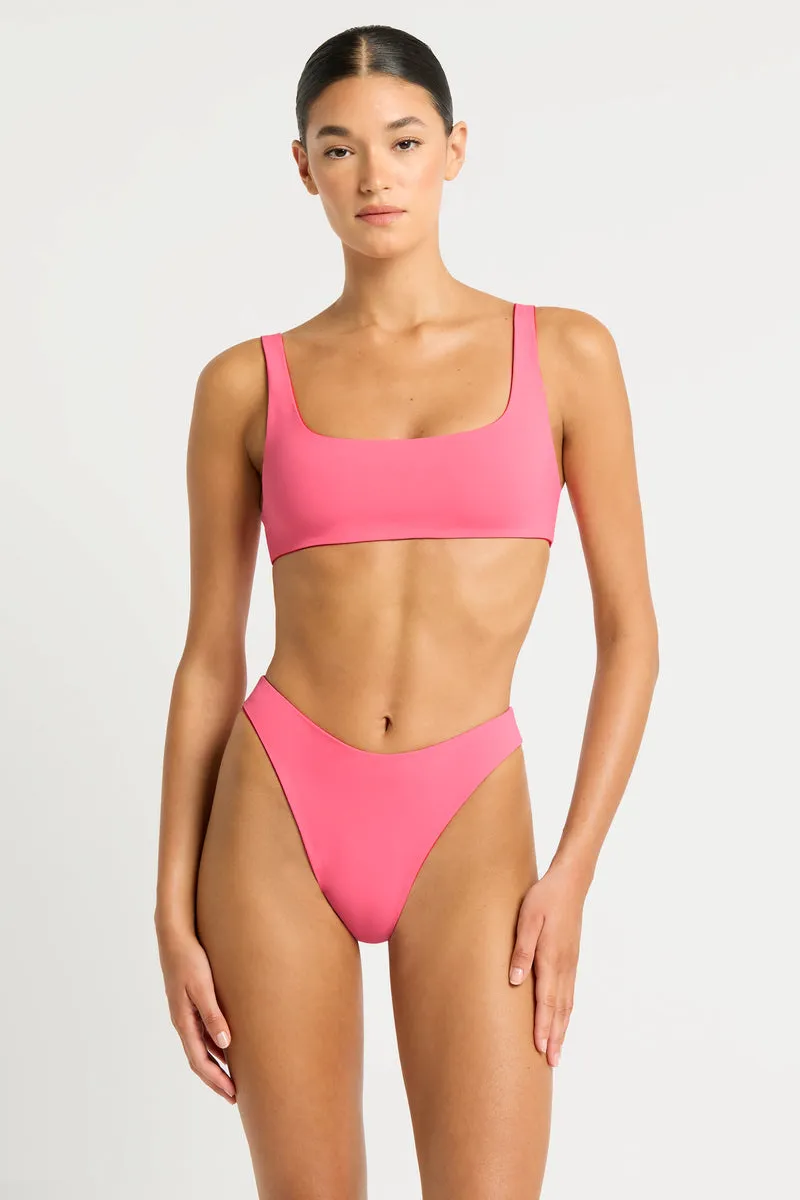 Crista Brief