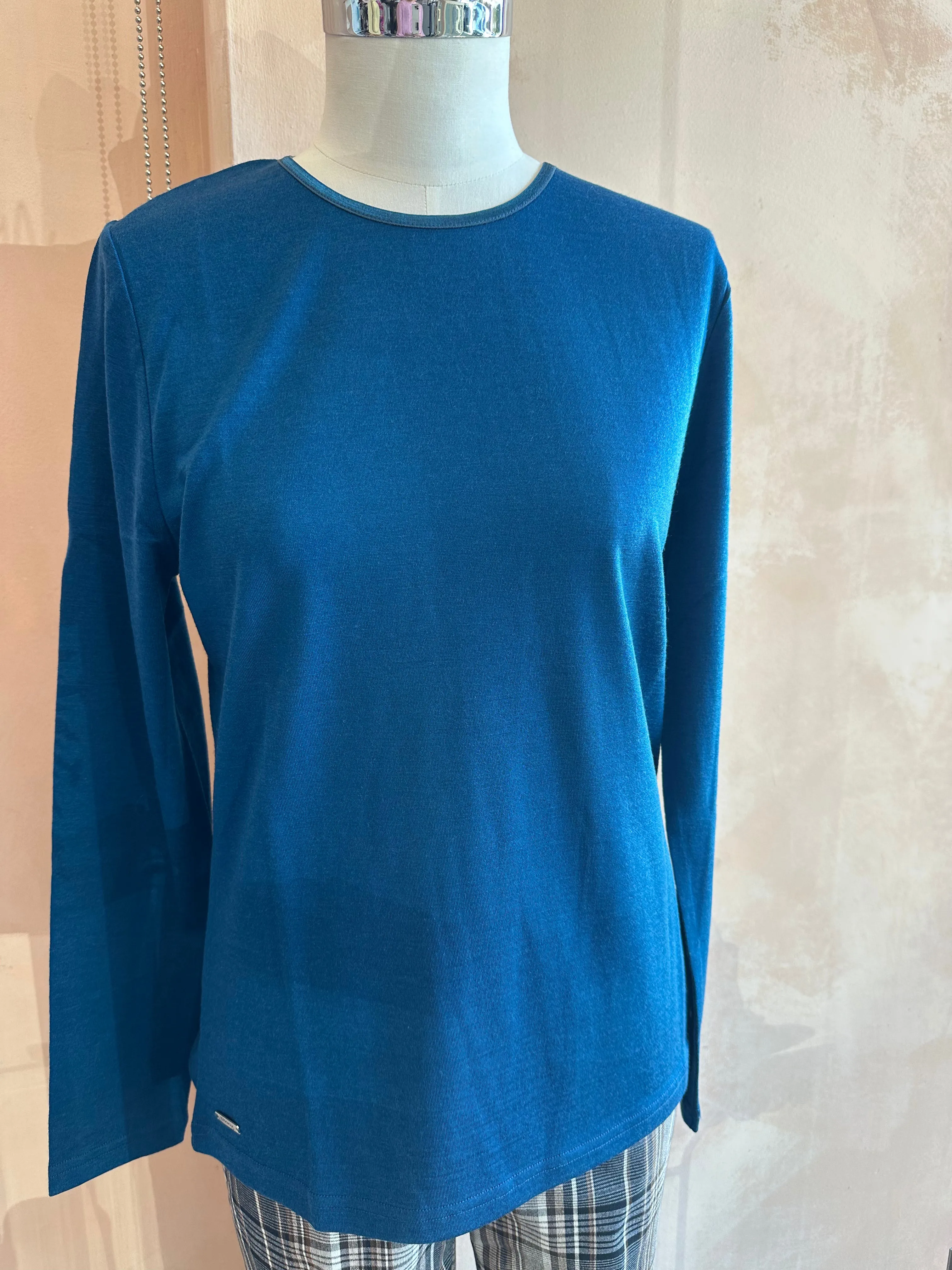 Ebony - Merino (210) LS Satin Crew Top Twilight