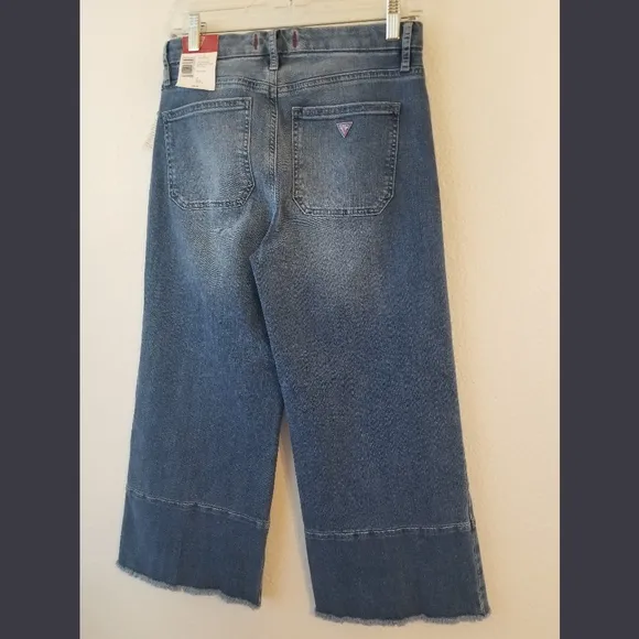 Guess NWT Wide Leg Frayed Hem Denim Culottes Sz 27