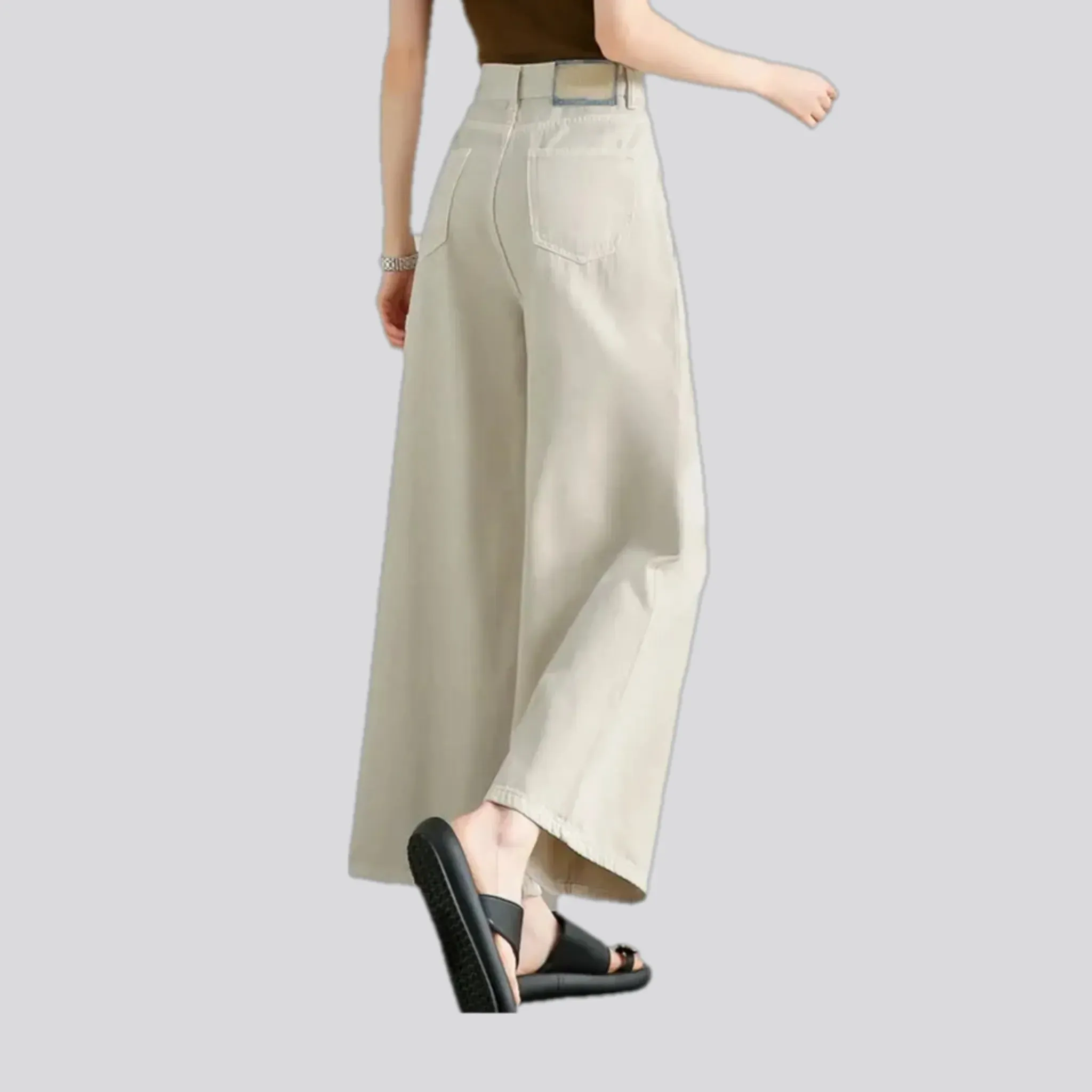 High-rise women's jean culottes
