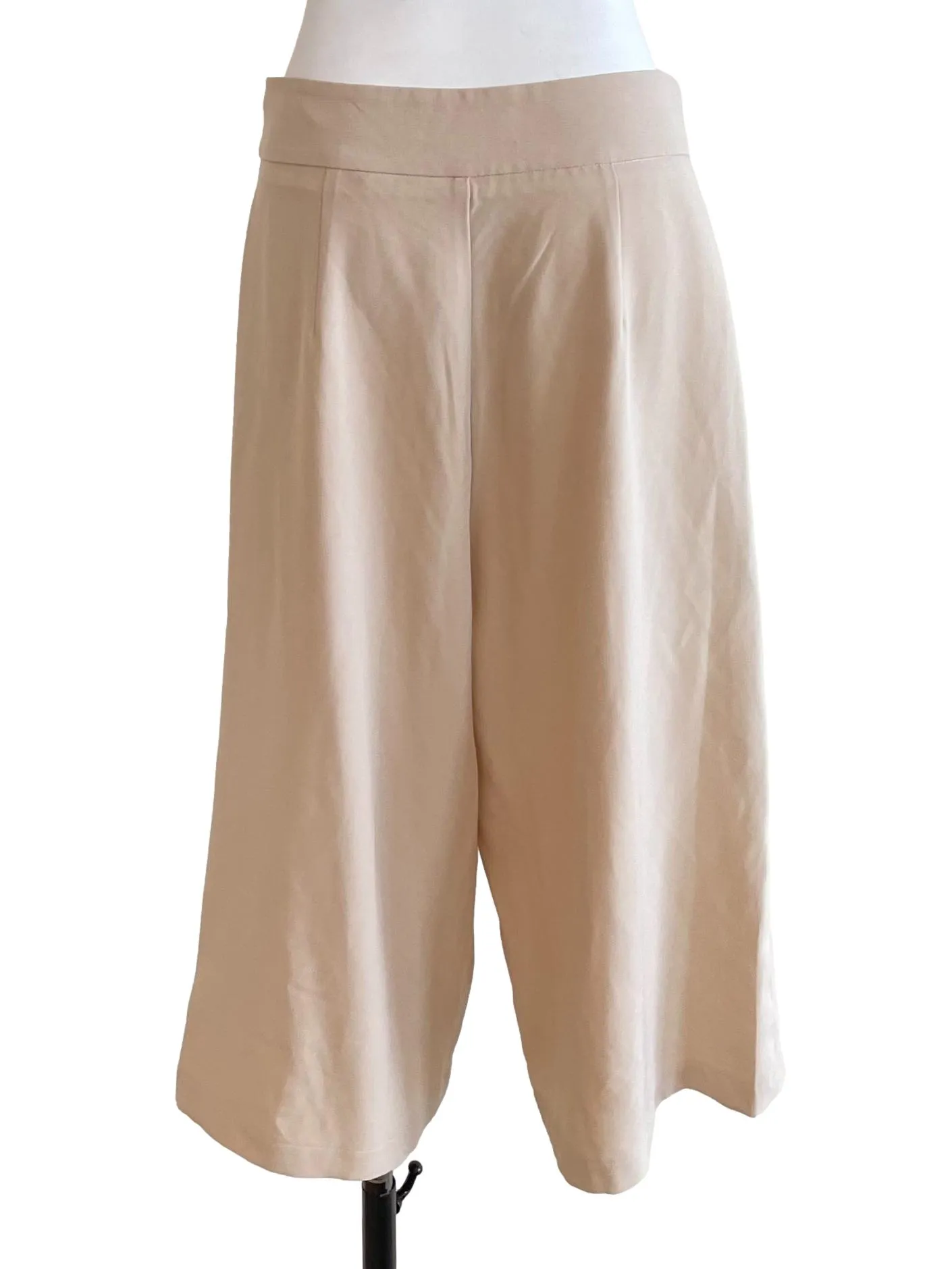 Light Beige Basic Culottes