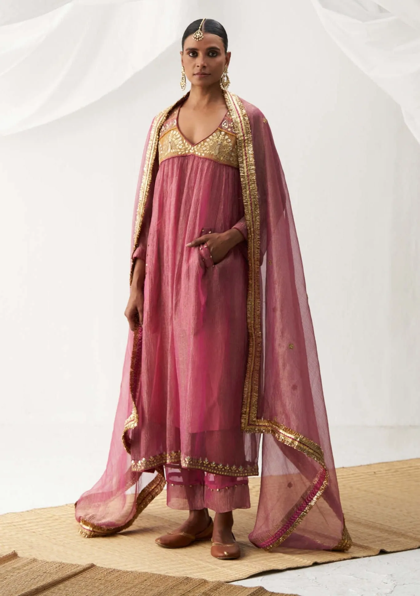 Madhumalti pink gathered kurta set