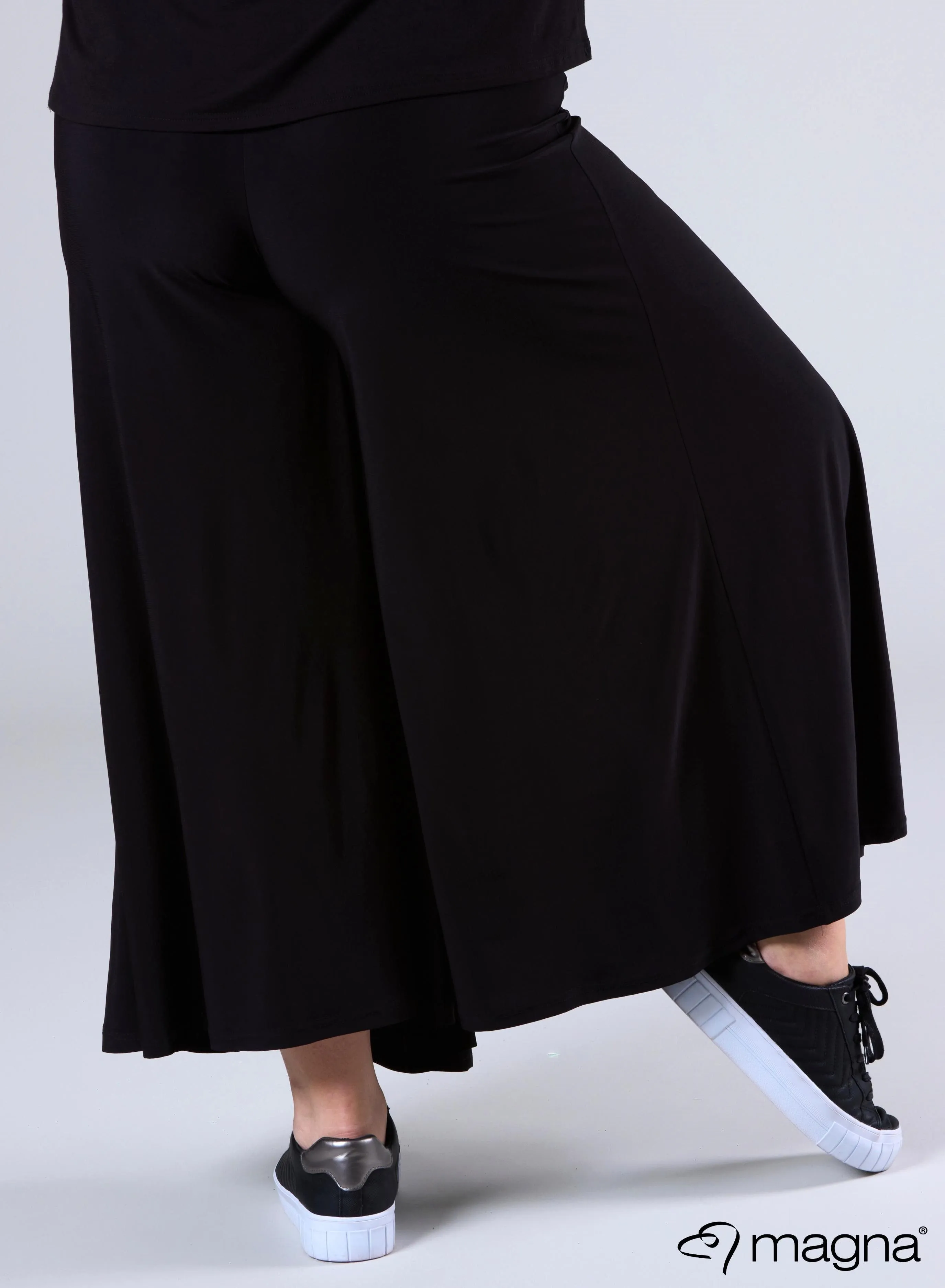 Magna Wide Trouser / Culottes Black