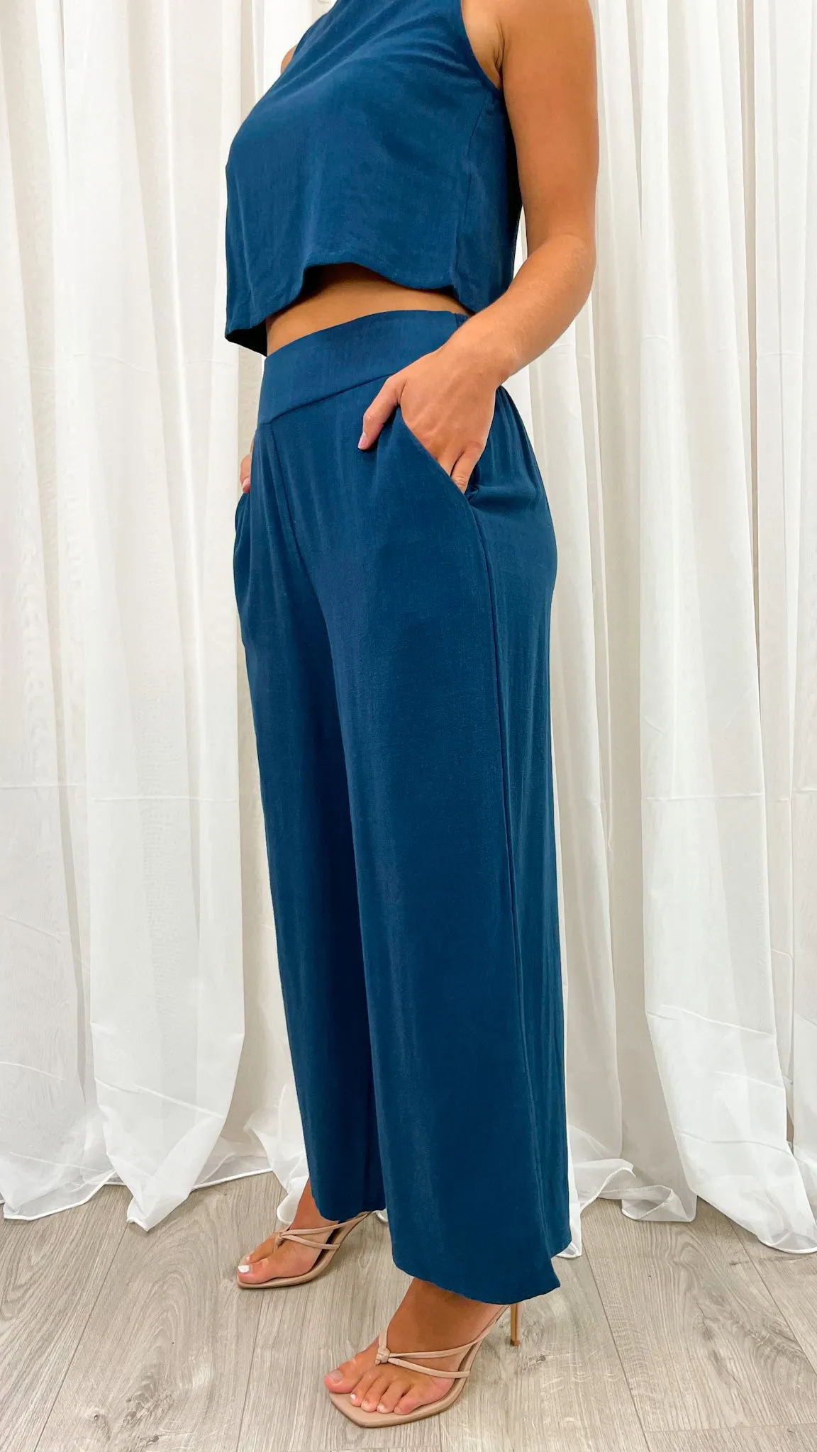 MEMPHIS 7/8 LINEN PANT - NAVY