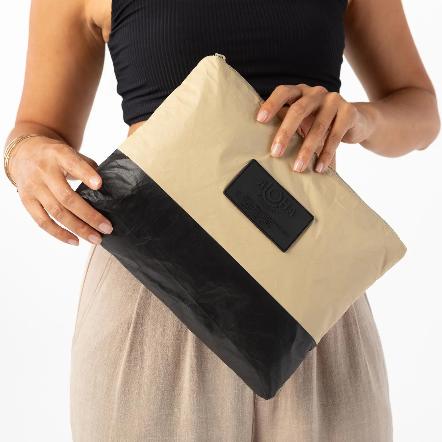 Mid Pouch - Dipped Black/Dune