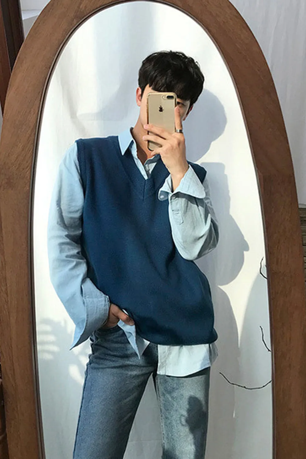 Simple Knitted Sleeveless Men Vest Sweater