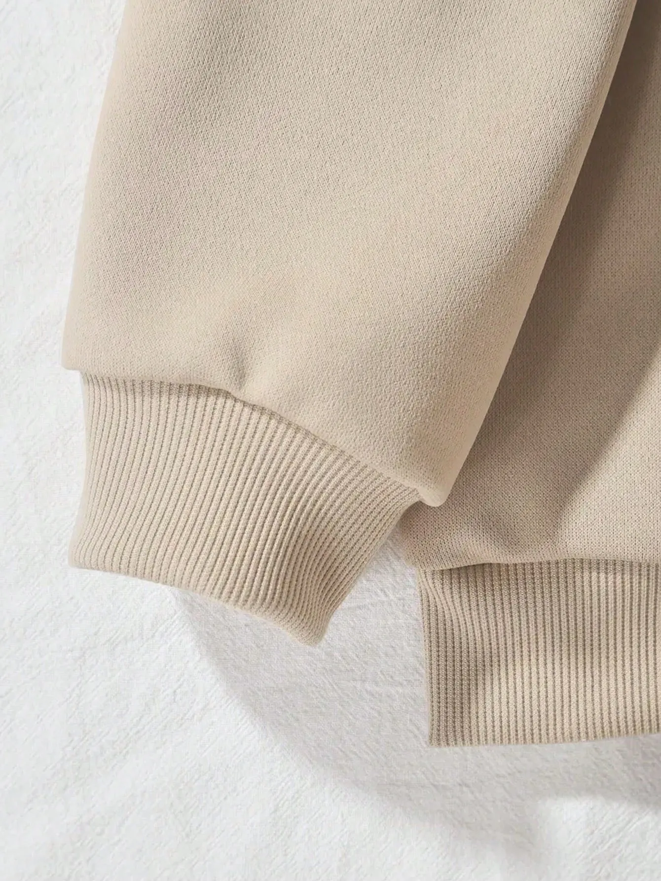 Sudadera INAWLY: Estilo Único en Cherry Vibes