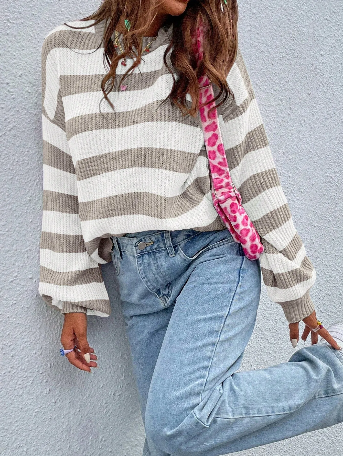 Suéter LUNE de Cherry Vibes: Estilo y Confort en