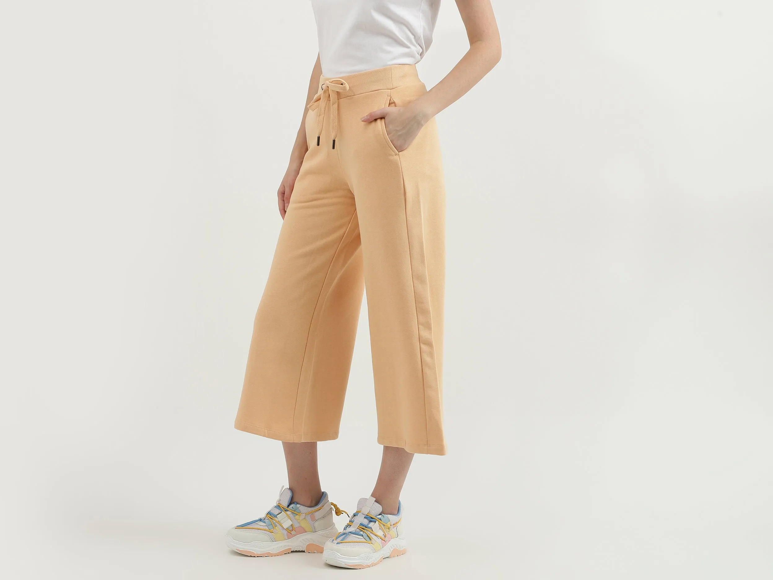 Women Solid Wide Leg Culottes