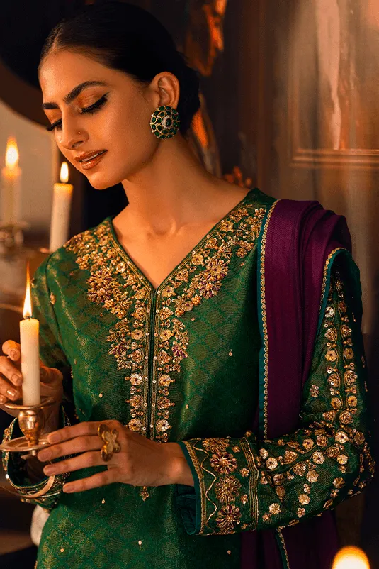 Yasna (Three Piece)