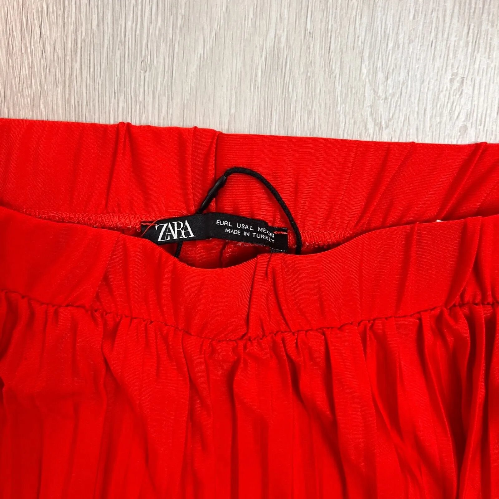 ZARA Womens Wide Leg Pleated Pants Culottes Size Large
